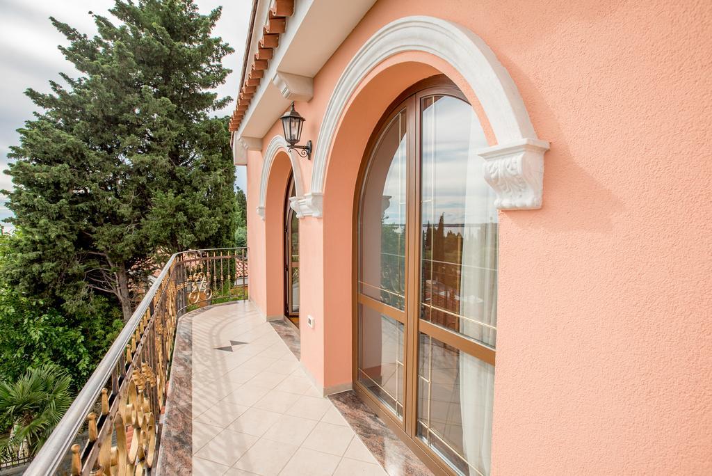 Apartments Leonarda Portoroz Exterior photo